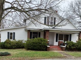 125 N Main St, Mount Zion, IL 62549