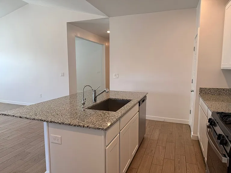 40515 W Chambers Dr — Photo 48