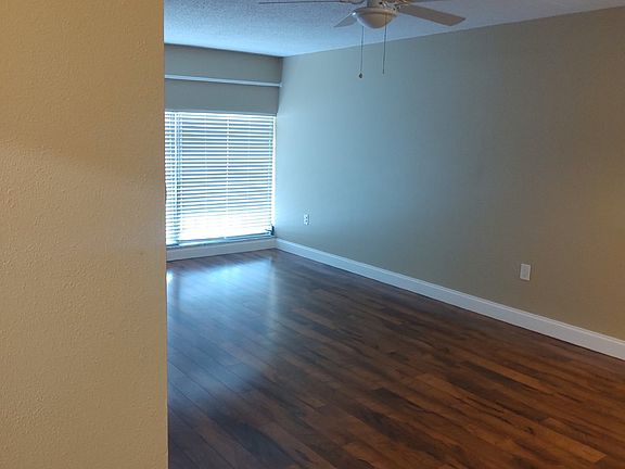 3rd image of 2700 Bayshore Blvd APT 2302