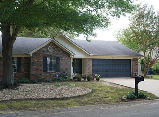 11 Sedgefield Dr, Conway, AR 72034