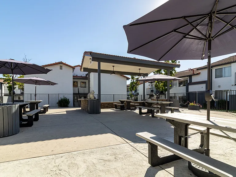 Alturas Paso Robles Apartment Homes — Photo 10