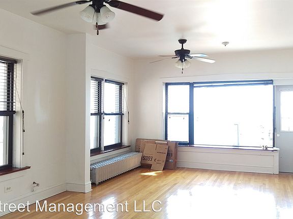 4th image of 7737 N Eastlake Ter APT 3M