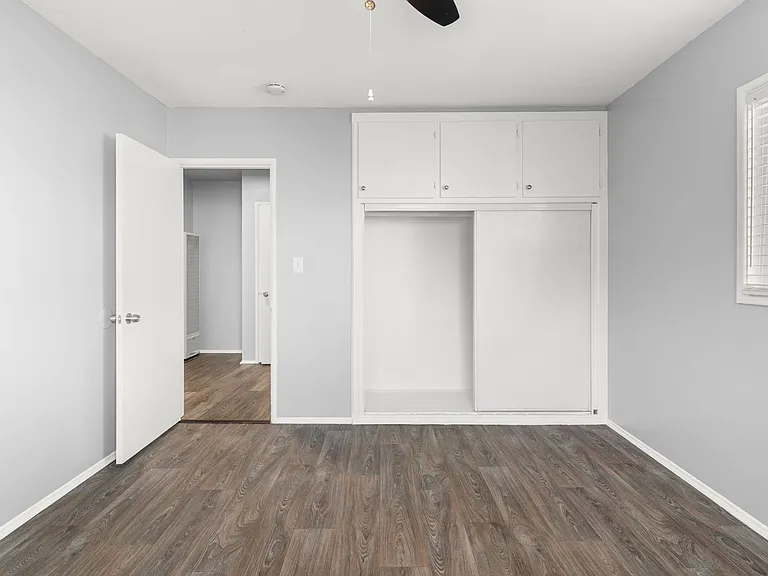 1577 Pine Avenue — Photo 25
