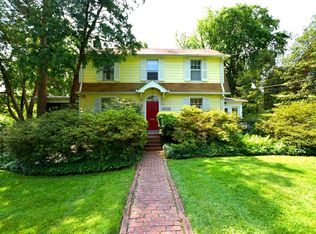 1300 Noyes Dr, Silver Spring, MD 20910