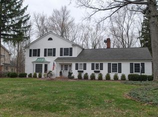 112 Old Orchard Dr, Hudson, OH 44236