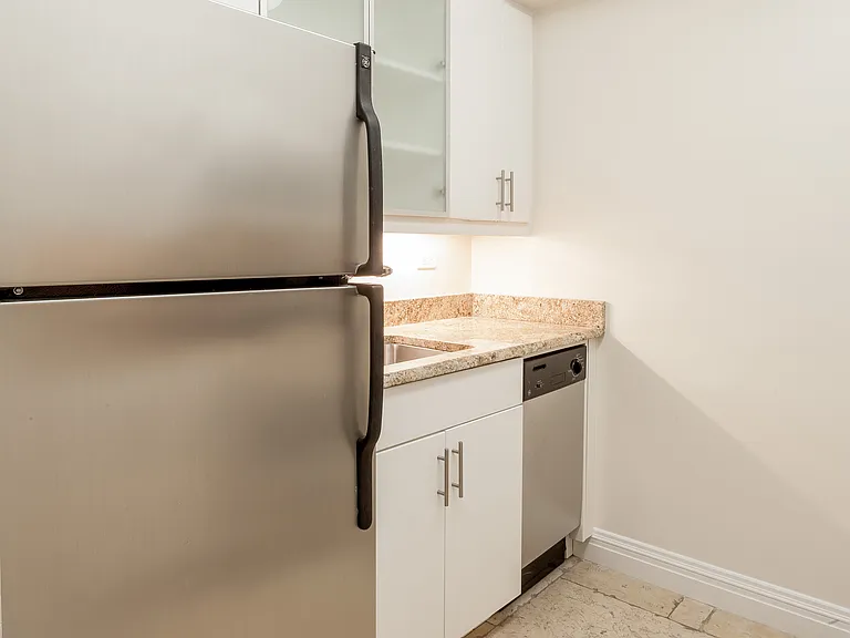 55 W 14th St #4-L — Photo 6