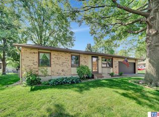 4750 Goldenrod Ln, Lincoln, NE 68512
