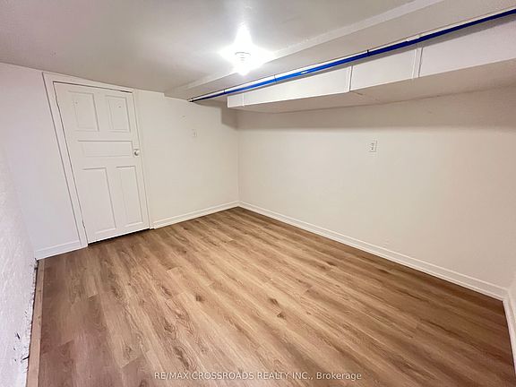 4th image of 82 Curzon St #Basement