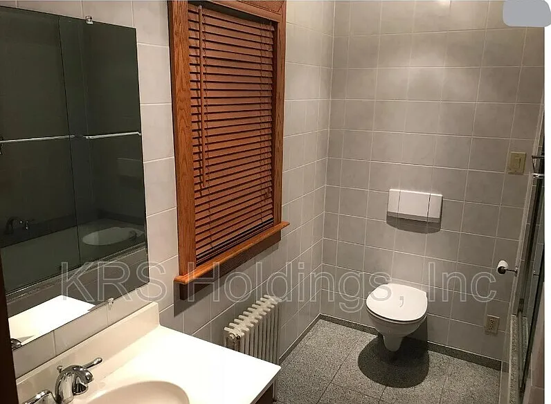 2 bed, 1.0 bath, 850 sqft, $1,295 — Photo 4