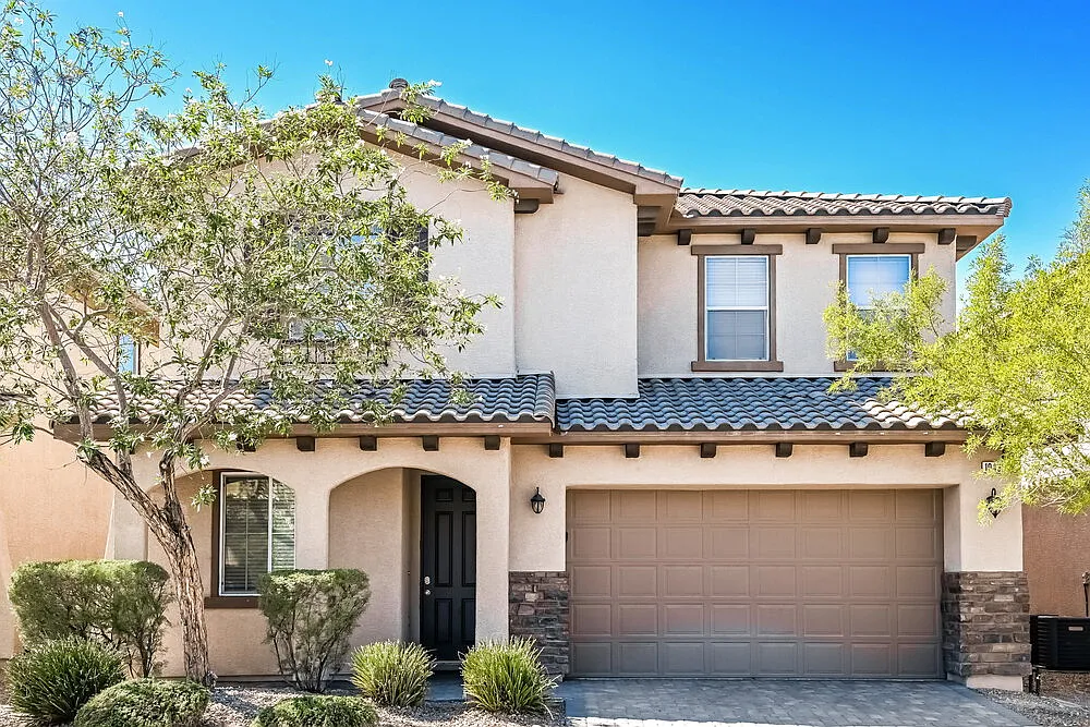 4 bed, 3.5 bath, 3164 sqft, $3,555 — Photo 1