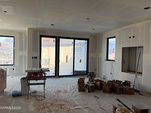 5th image of 2943 Portrush Dr