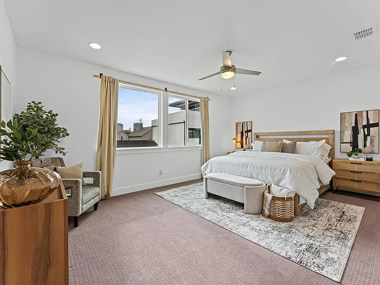 1404 Bailey St — Photo 13