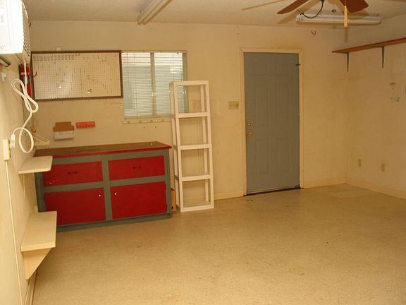 Workshop - 328 Sq.Ft.per appraiser
