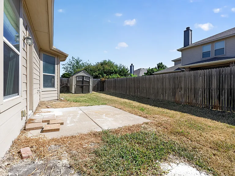 1521 Stanford Dr — Photo 26