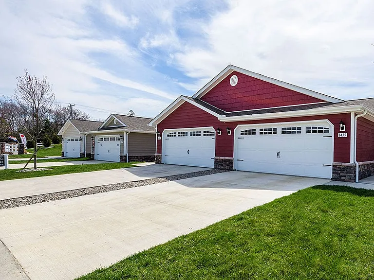 Apartments with Attached Garages