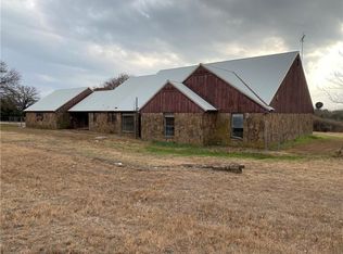 40925 Highway 59 #B, Macomb, OK 74852