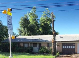 1205 E Walker St, Breckenridge, TX 76424