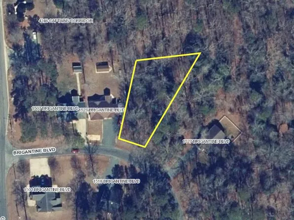 4 Brigantine Blvd, Greenbackville, VA 23356