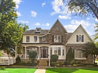 823 S Chatham Ave, Elmhurst, IL 60126