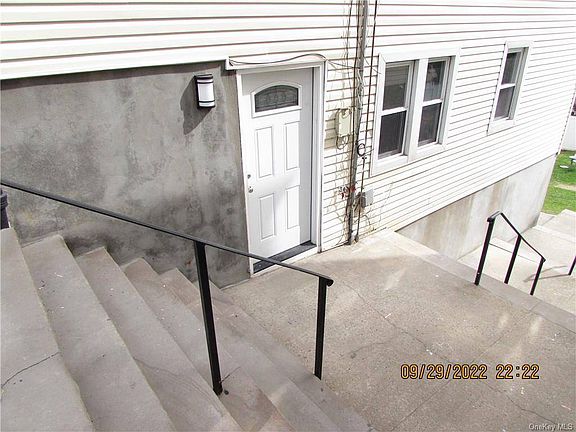 2nd image of 54 Farquhar Ave