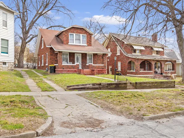 702 4th St, Boonville, MO 65233