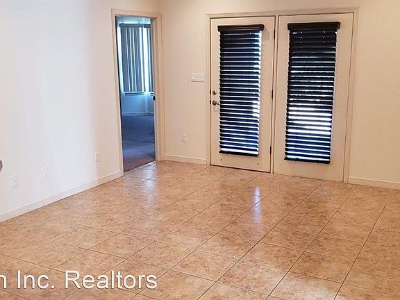 3rd image of 2209 Santo Domingo Ave