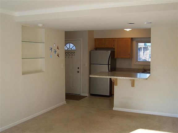 3rd image of 322 Hartman Ln