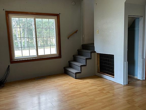 4th image of 503 Lincoln Ave