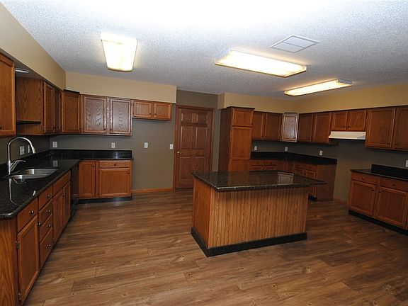 3rd image of 3226 Ingalls Road