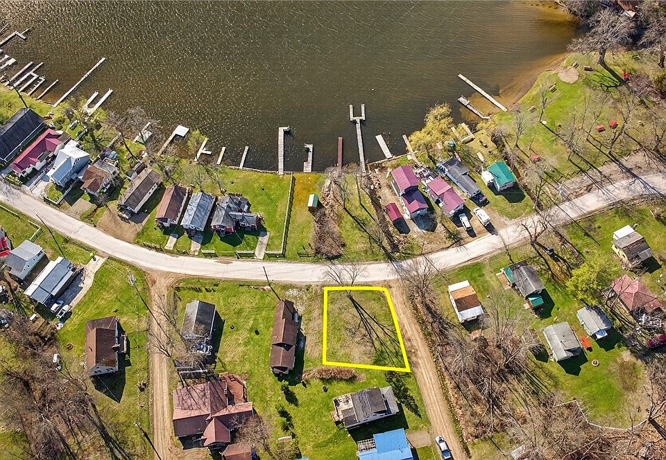 1st image of 24186 Lakeview Dr