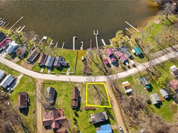 24186 Lakeview Dr, Union City, PA 16438