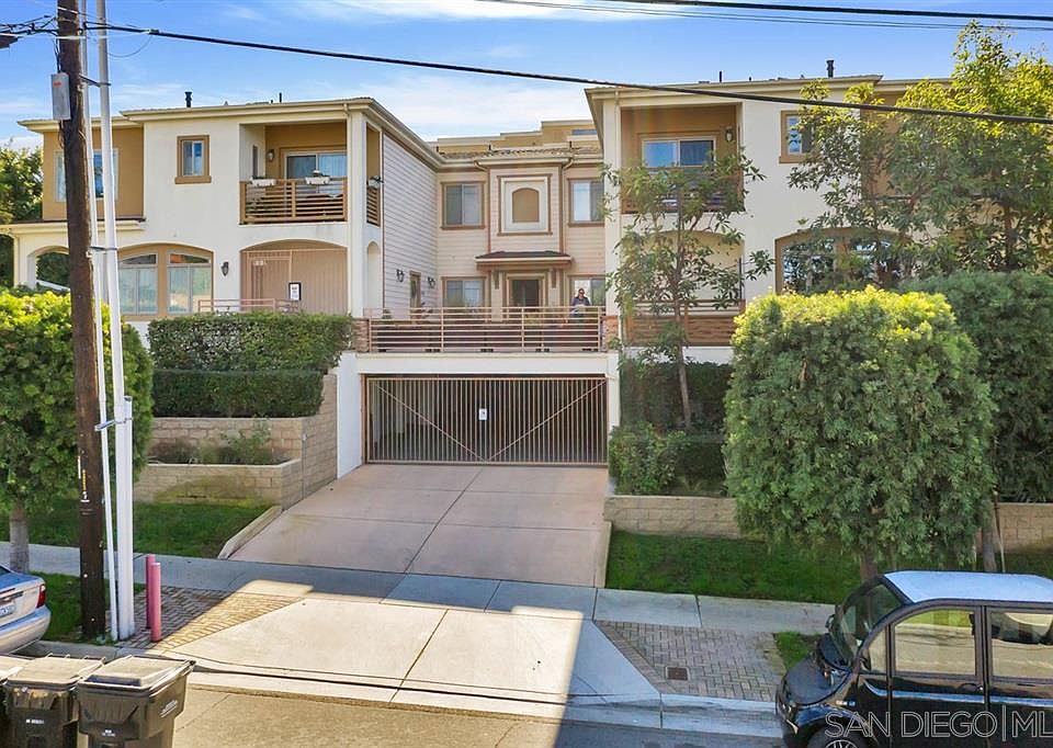 1st image of 1359 La Palma St