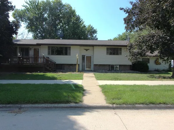 1305 15th Ave, Manson, IA 50563