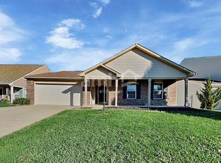 7864 Fox Glen Dr, Indianapolis, IN 46239