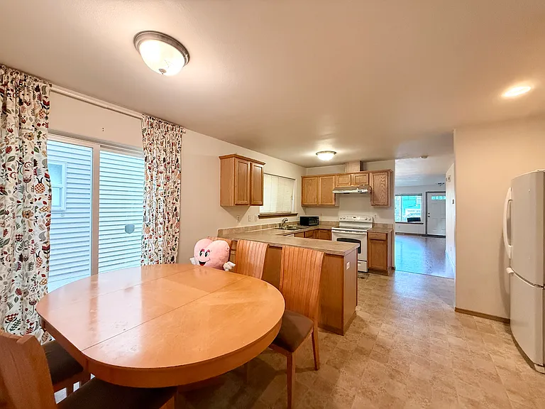 3908 S Holly St — Photo 9