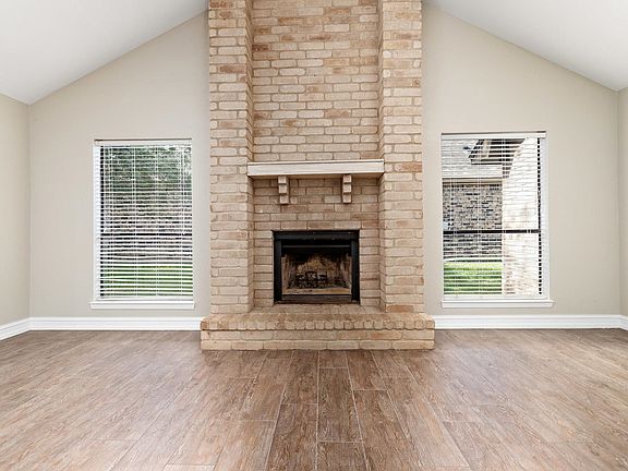 4th image of 2975 Bonney Briar Pl
