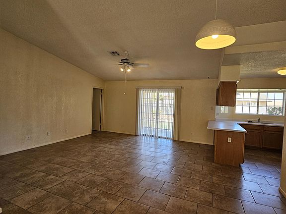4th image of 7368 E 25th Pl