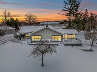 2440 Steamburg Rd, Hillsdale, MI 49242