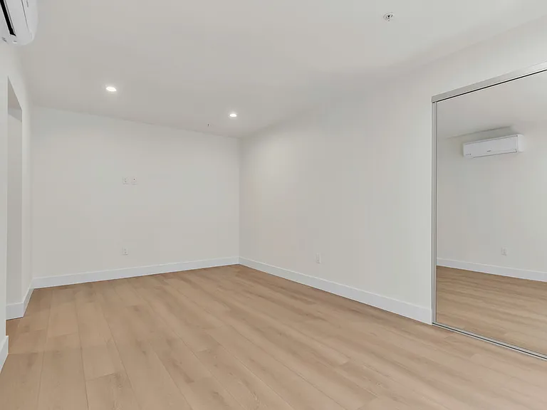 7846 Herschel Ave #7 — Photo 4