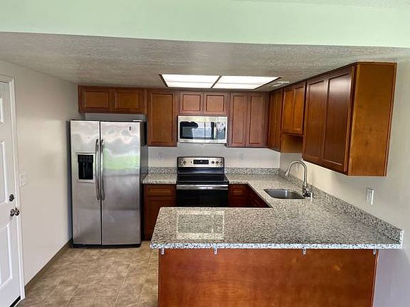 2nd image of 4861-4859 Scotch Ct