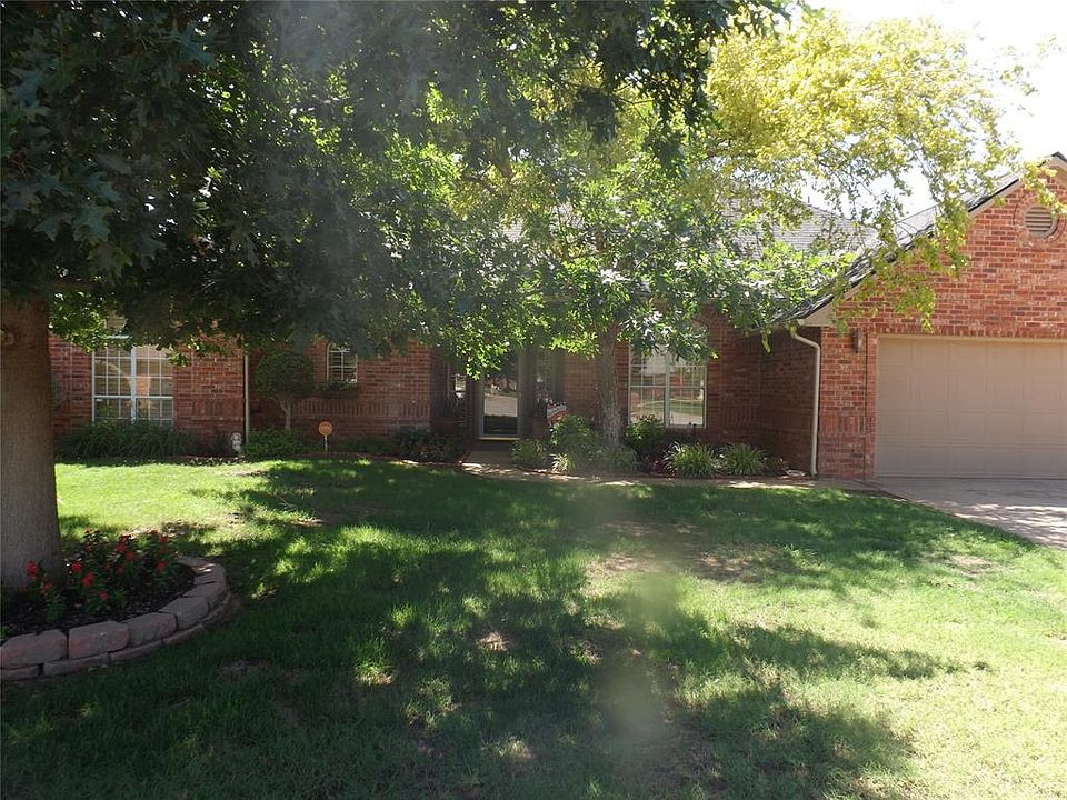 2nd image of 2821 Learly Ln