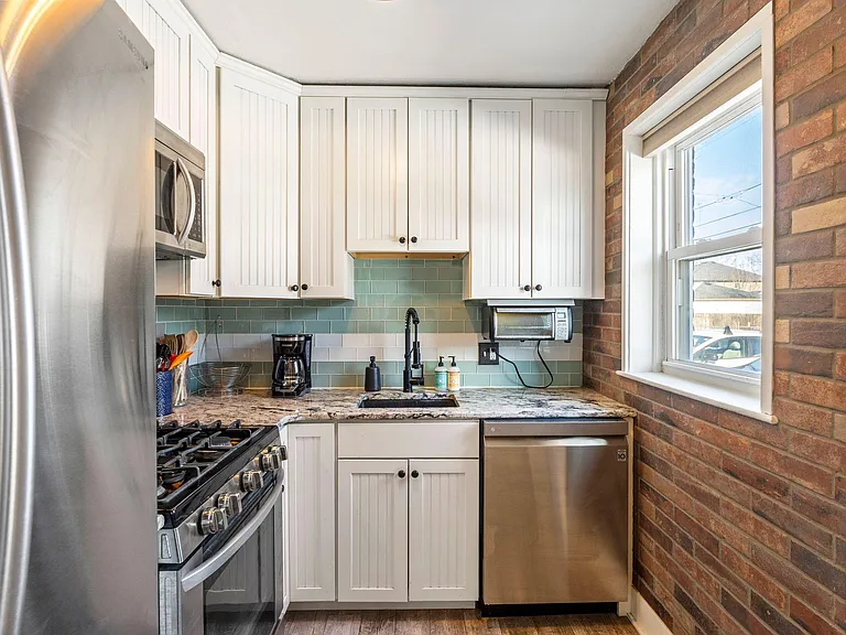 2824 Jasmine St — Photo 14