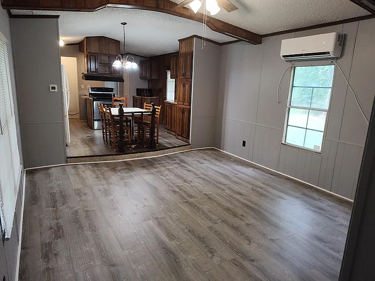 1024 Lindsay Dr #A — Photo 5