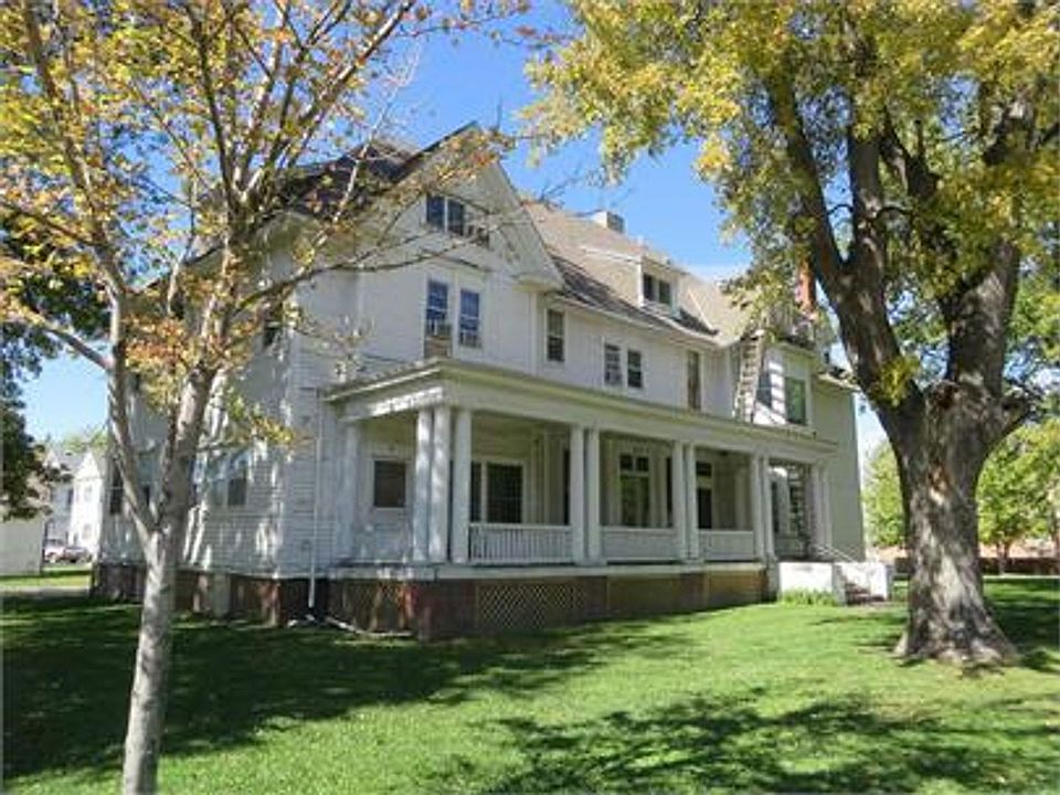 1st image of 805 2nd Ave #2
