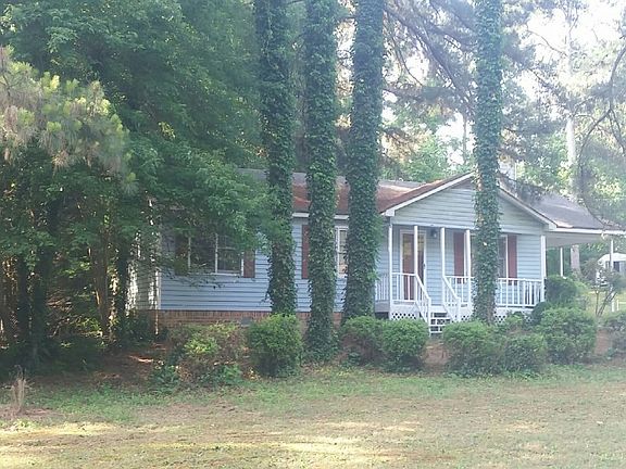2nd image of 1810 Rose Garden Ln