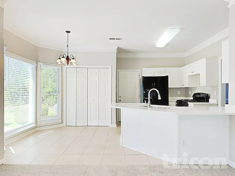 1101 Cameron Rd — Photo 6
