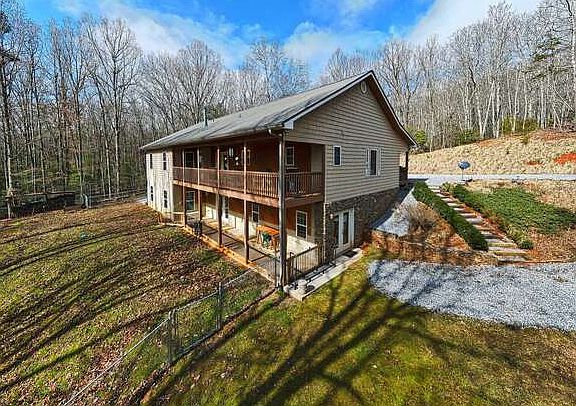2nd image of 381 Sunset Cir