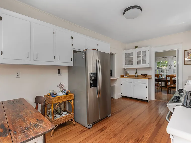 141 Coggeshall Ave — Photo 11