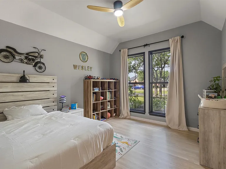 1504 Brook Ln — Photo 22