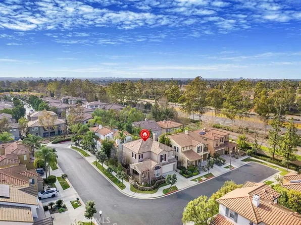 8 Versailles, Irvine, CA 92602